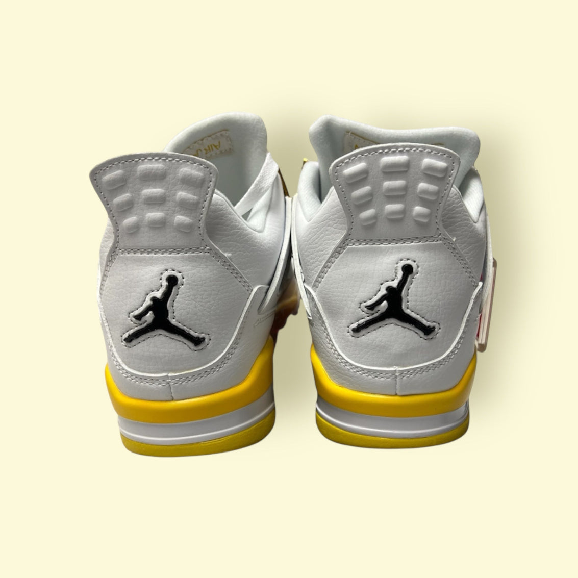 Air Jordan 4 Retro