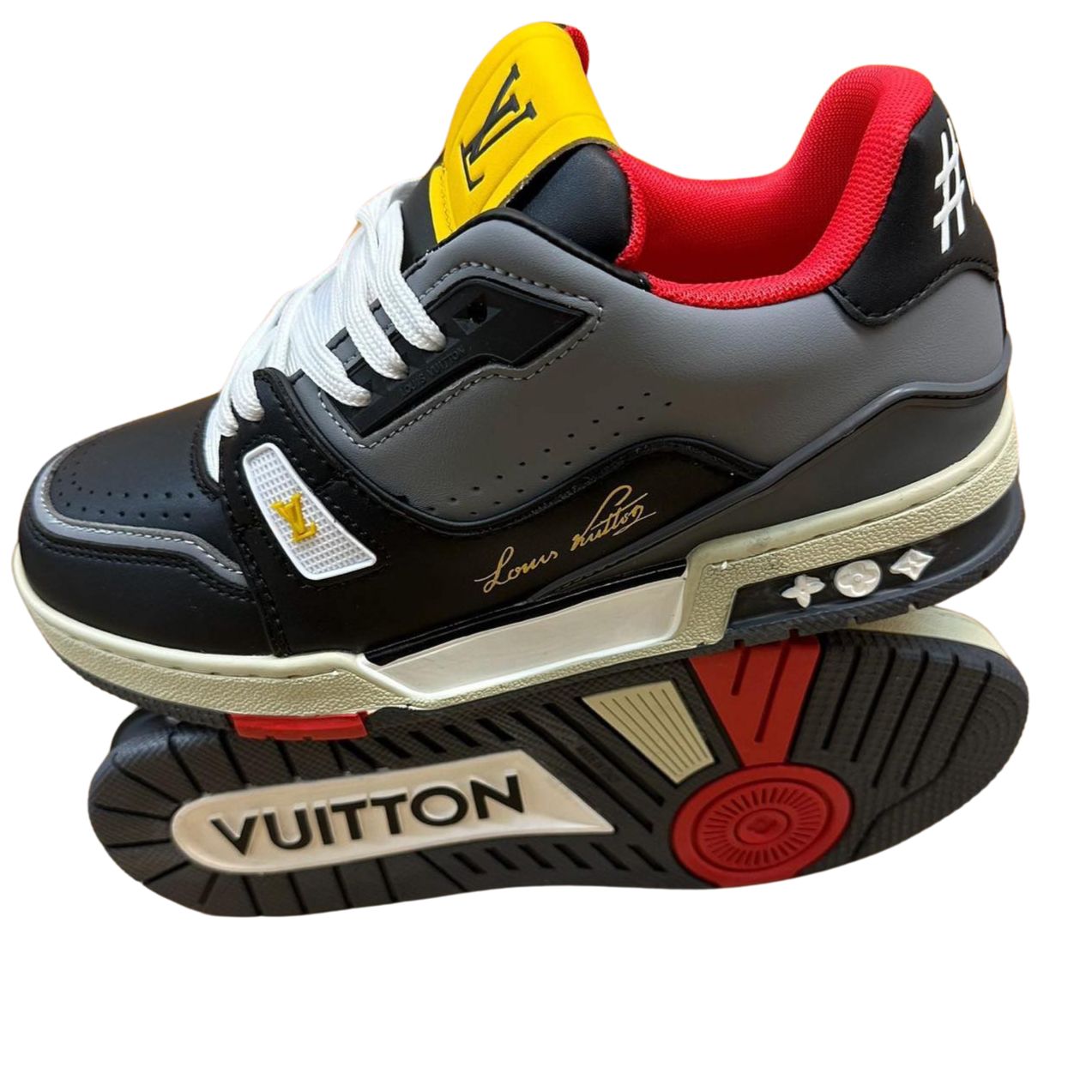 Louis Vuitton Trainer black gray