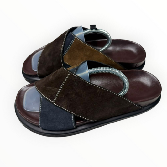 Romzy velvet Brown Cross-strap Sandals